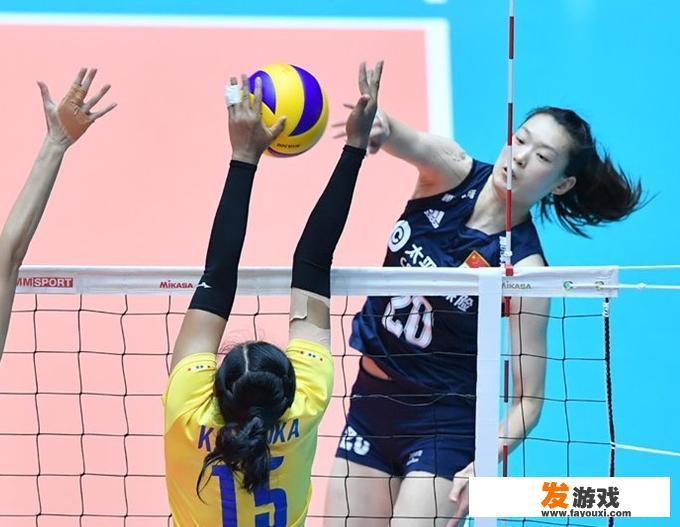 亚锦赛半决赛，中国女排1-3不敌泰国女排，黄子忠解说时犯低级错误，你如何看待？