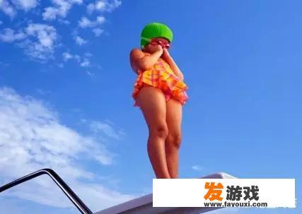 你被一道数学题难住了，你该如何向身边的同学请教？