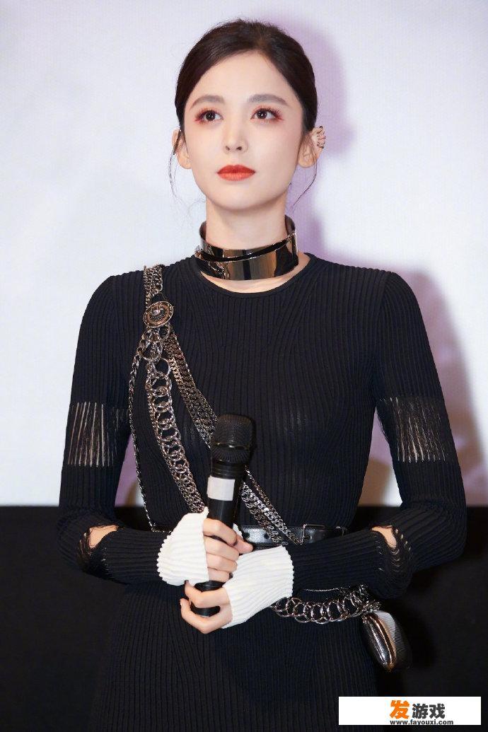 英短银点猫如何起名？