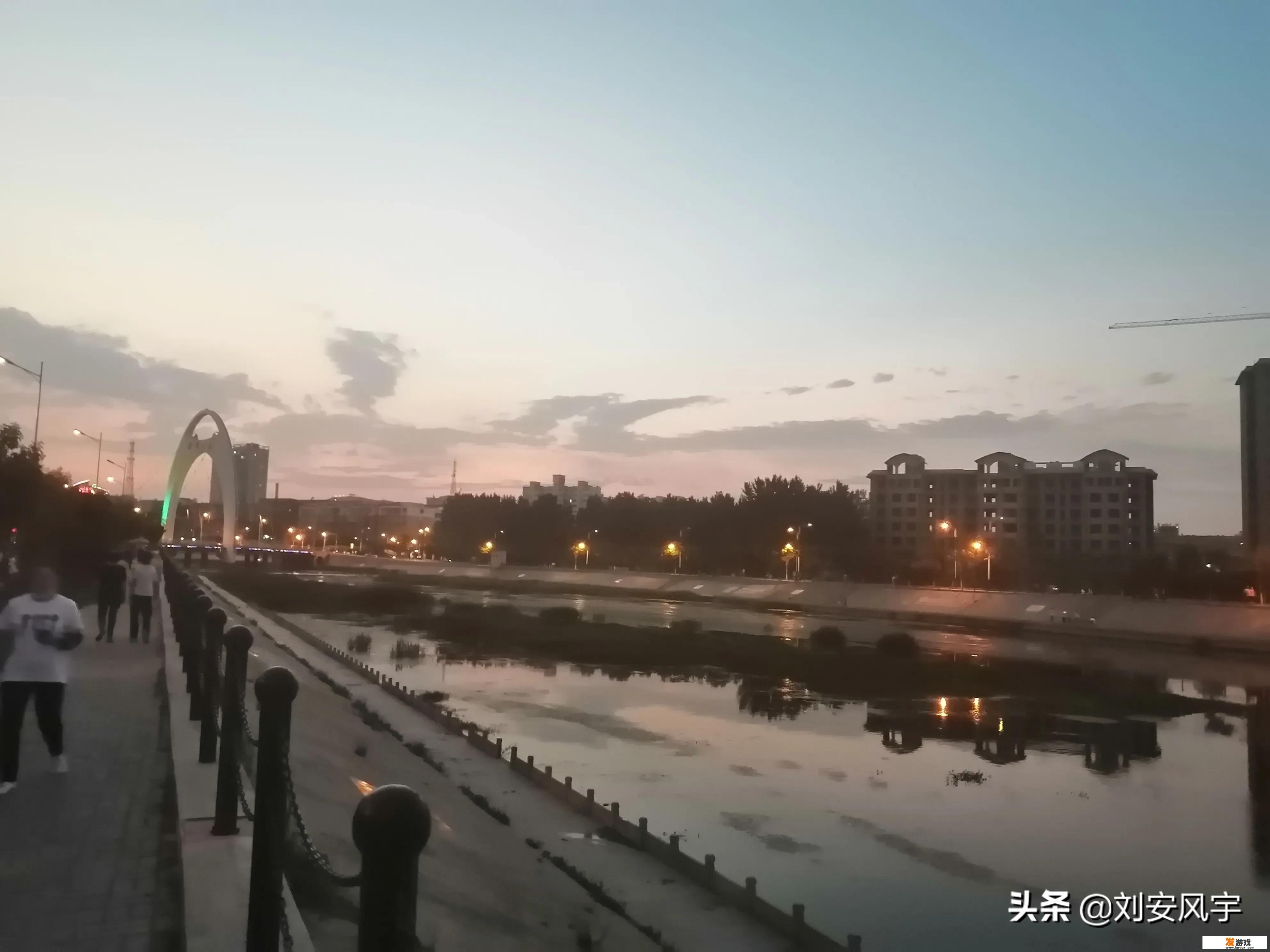 有什么比较搞笑的EXO橙光游戏？