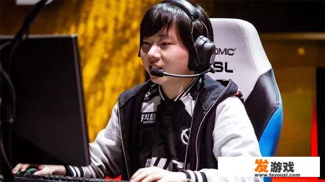 Dota2的zsmj参加全明星赛，比赛太认真却被喷，为什么？