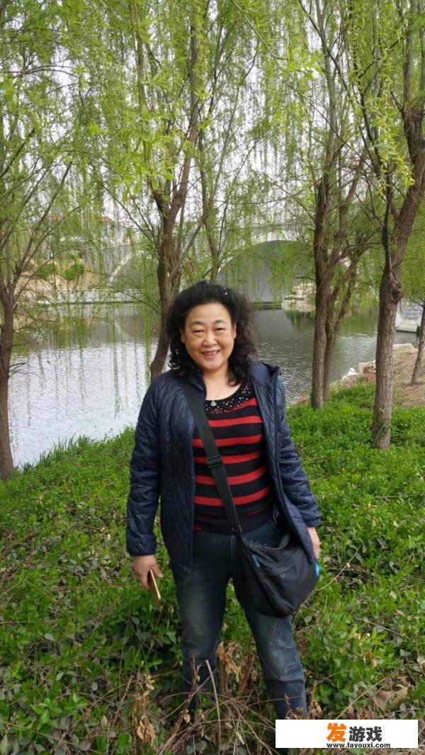 适合情侣一起玩的游戏推荐