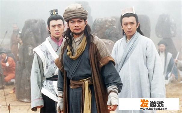 黄日华版《天龙八部》中，最后乔峰说虚竹的武功无人能敌，当时段誉就在旁边，是否尴尬？