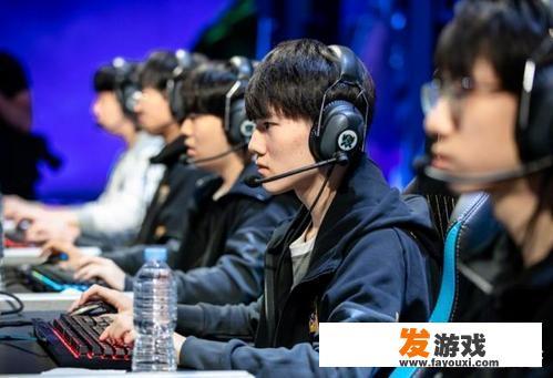 英雄联盟的解说谁好？