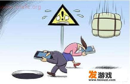 300大作战英雄君莫笑出装攻略？