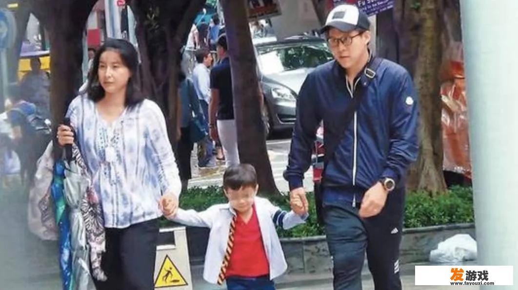 有人说香港富豪太太的聚会中没有郭晶晶，是真的吗？为什么？