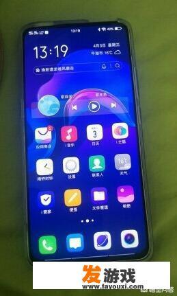 男朋友总爱玩游戏，没时间陪我。我该怎么做？