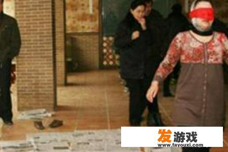 推荐个适合“团队合作”的互动游戏，几个人玩的那种？