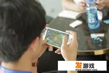 问一下，一般游戏一族的资本是什么？