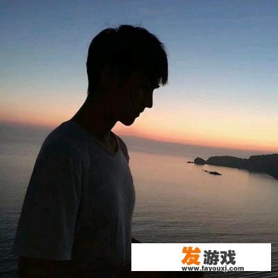 遇见下班后葛优躺抱着手机刷抖音玩游戏的老公怎么办？