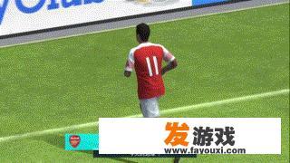 求问，手机上玩足球游戏什么比较好玩啊，要类似电脑FIFA那种？