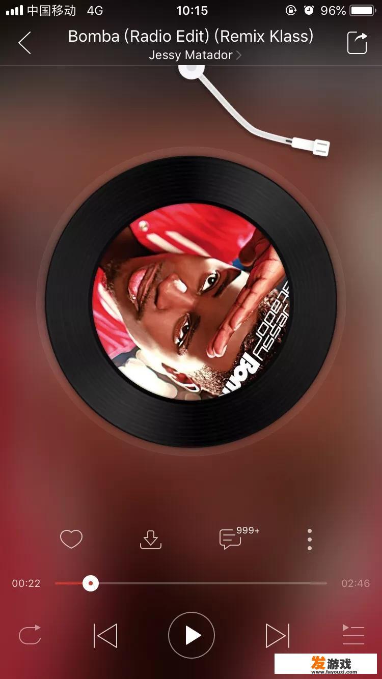 最近抖音或是火山上模仿张嘉译走路视频的背景音乐是什么？