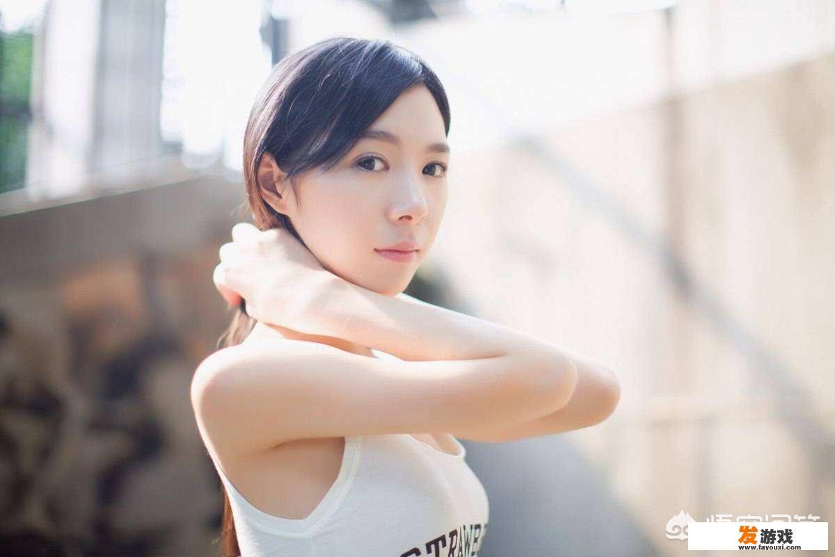 LOL小楼曝光王多多“黑料”，称其利用奶弟DISS同事，之后被喷到删帖，如何评价此事？