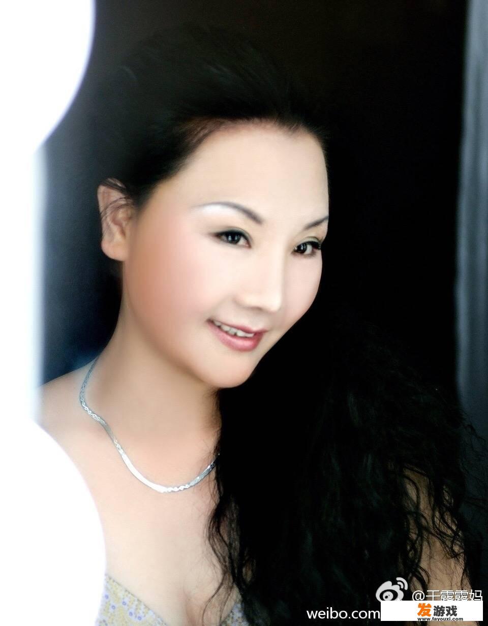 如何评价河南艺人干露露？