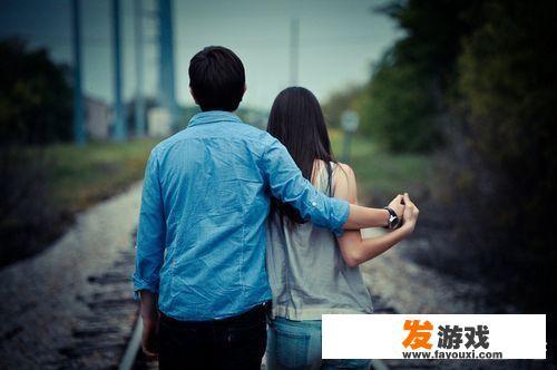 男生控制女生的行为叫什么？