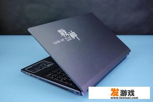 英雄联盟教练拿的本子上写什么？